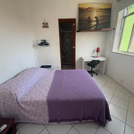 Studios confortáveis na URCA, perto Pão de Açucar, reformados, WI-FI, TV e ar condicionado SPLIT, pauloangerami MC301-2